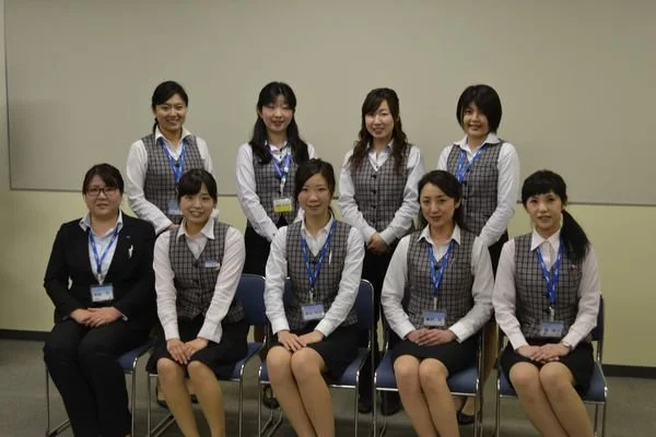 🔚Japanese　OL　販売営業　パチ屋　制服で抜く　好みの女性で抜いてください　ソフトエロ　一発やりたい image 24