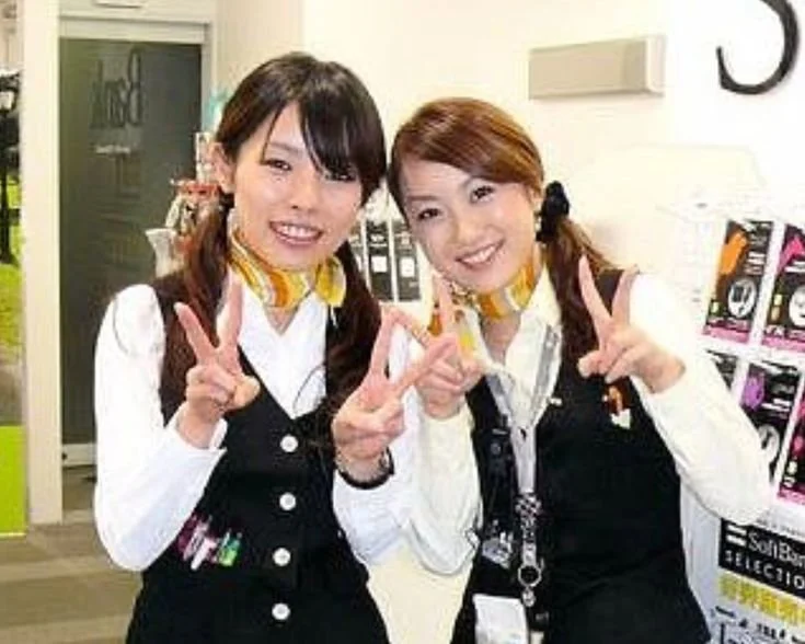 🔚Japanese　OL　販売営業　パチ屋　制服で抜く　好みの女性で抜いてください　ソフトエロ　一発やりたい image 3