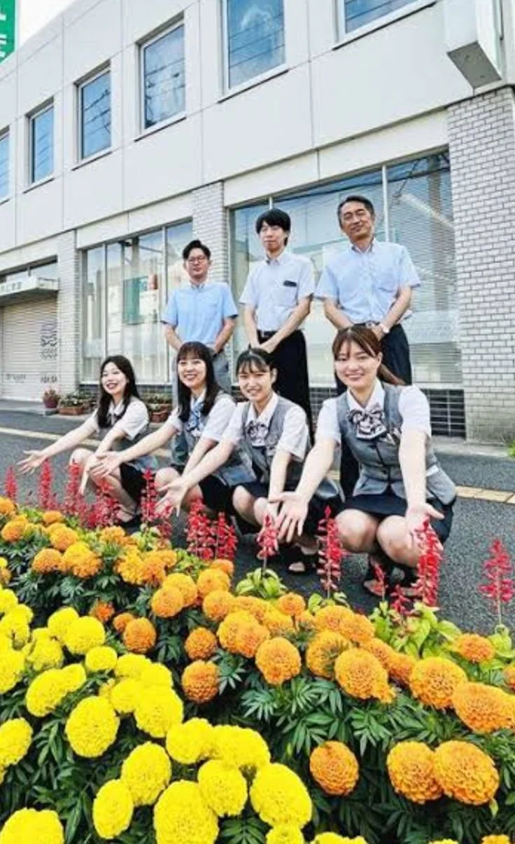 🔚Japanese　OL　販売営業　パチ屋　制服で抜く　好みの女性で抜いてください　ソフトエロ　一発やりたい image 40