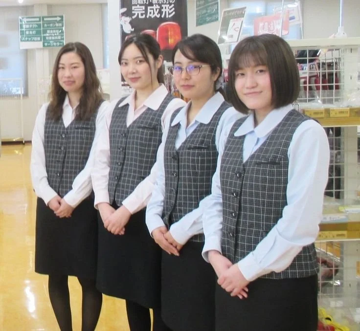 🔚Japanese　OL　販売営業　パチ屋　制服で抜く　好みの女性で抜いてください　ソフトエロ　一発やりたい image 8