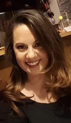 Military wife Jacquelyn blushes as she shows off her awesome tits for a crappy shirt in public image 17