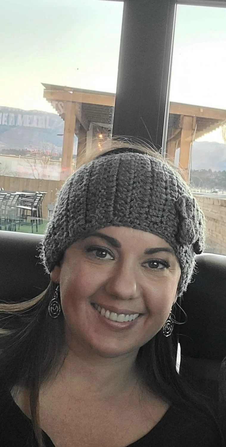Military wife Jacquelyn blushes as she shows off her awesome tits for a crappy shirt in public image 9