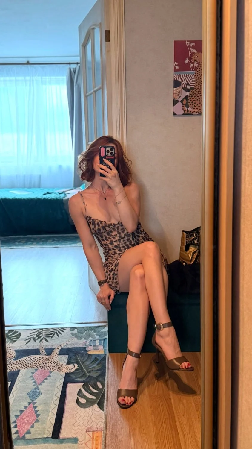 Delicious feet of slut image 4