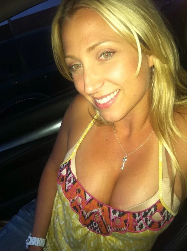 Sarah image 13