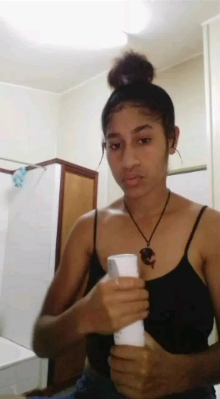 Cute girl🇵🇬 image 14