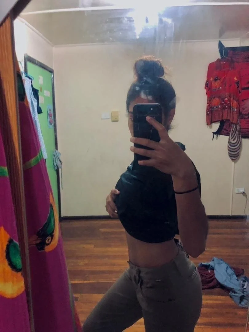 Cute girl🇵🇬 image 6