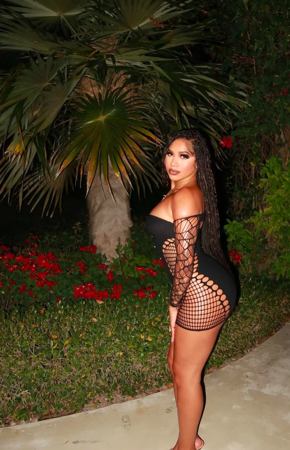 Sexy mami image 6