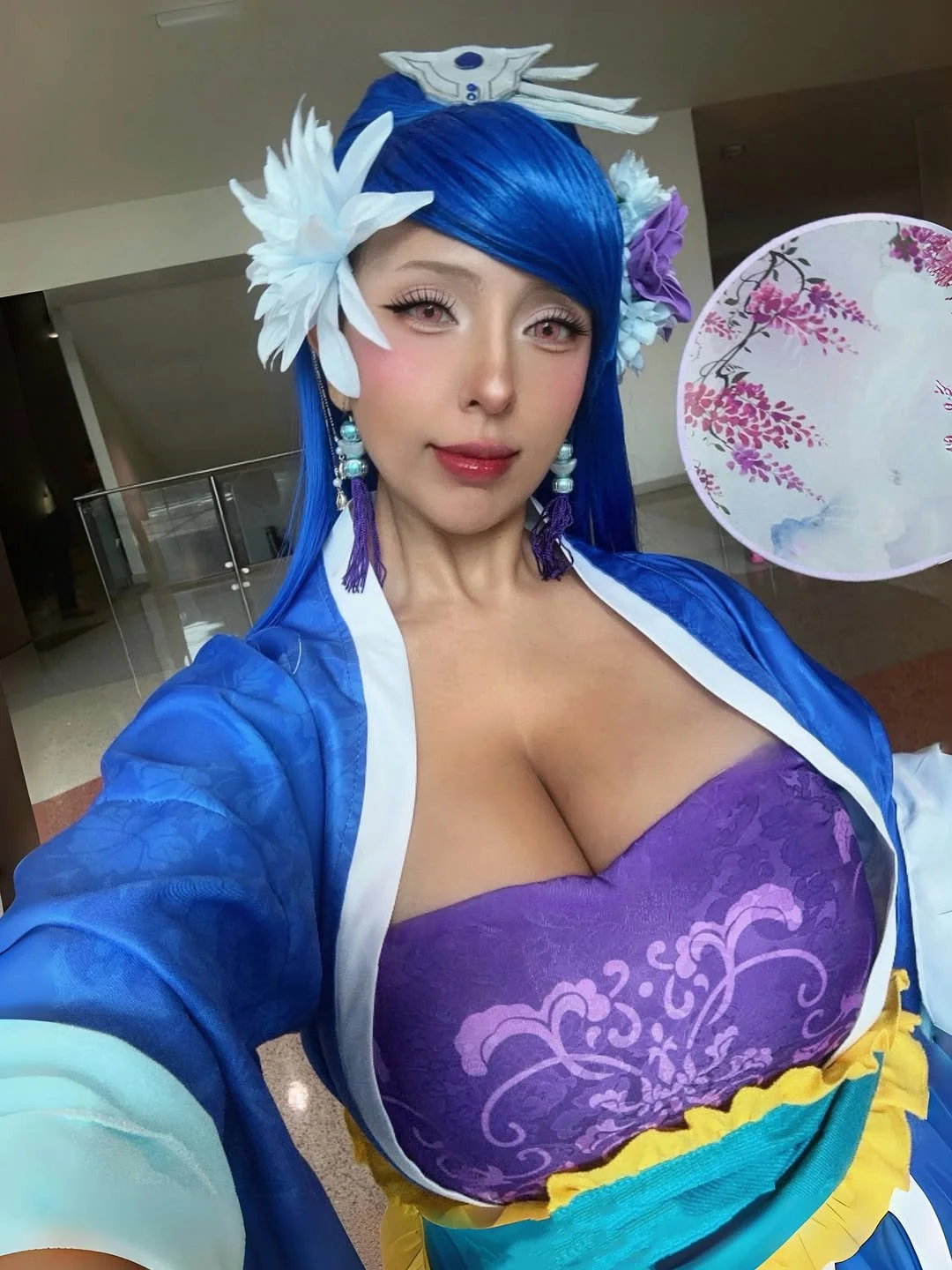 The Apothecary Diaries Lihua cosplayer main image