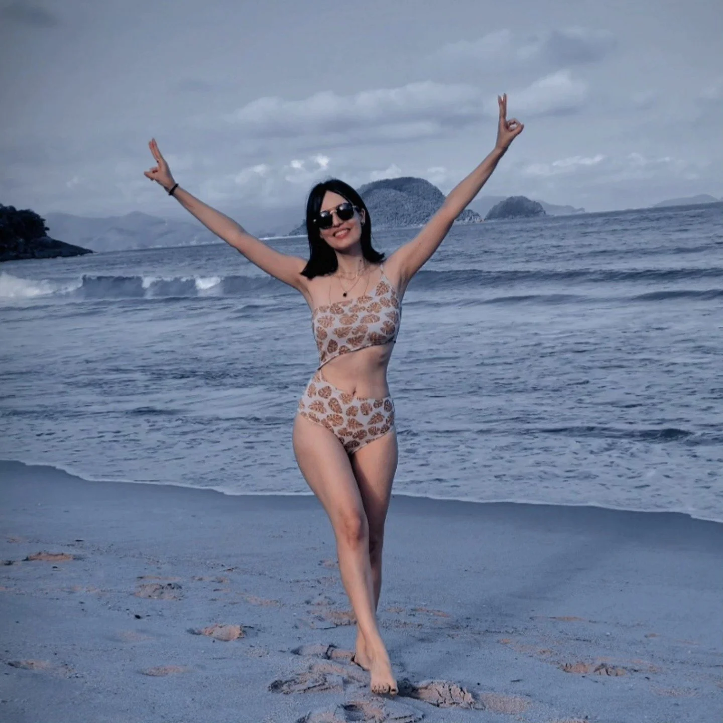 Anelliz - Magrelinha gostosa (no nude) image 2