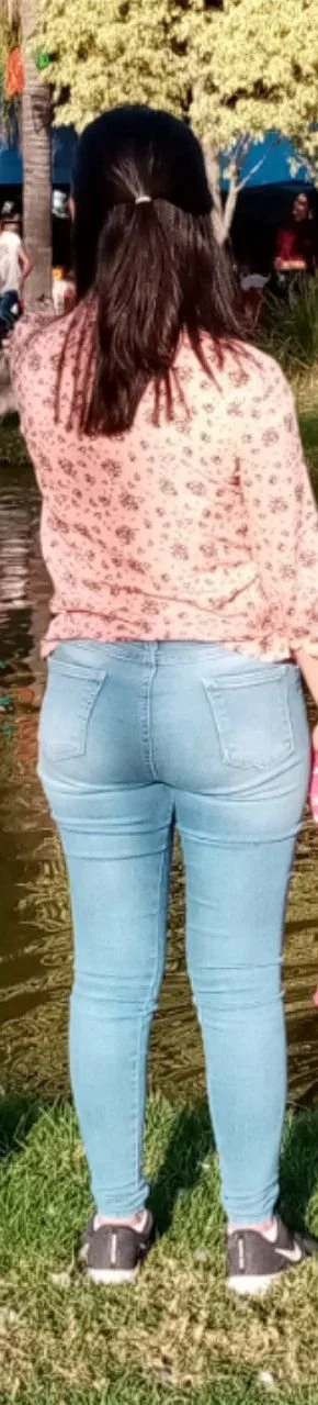 Rica Nutriologa se arrepiente de mandar su culo image 4