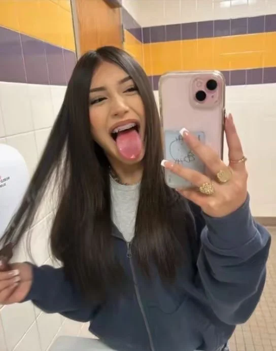 Pretty face image 3