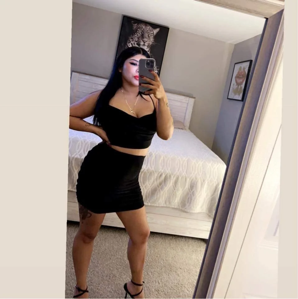 Latina image 2