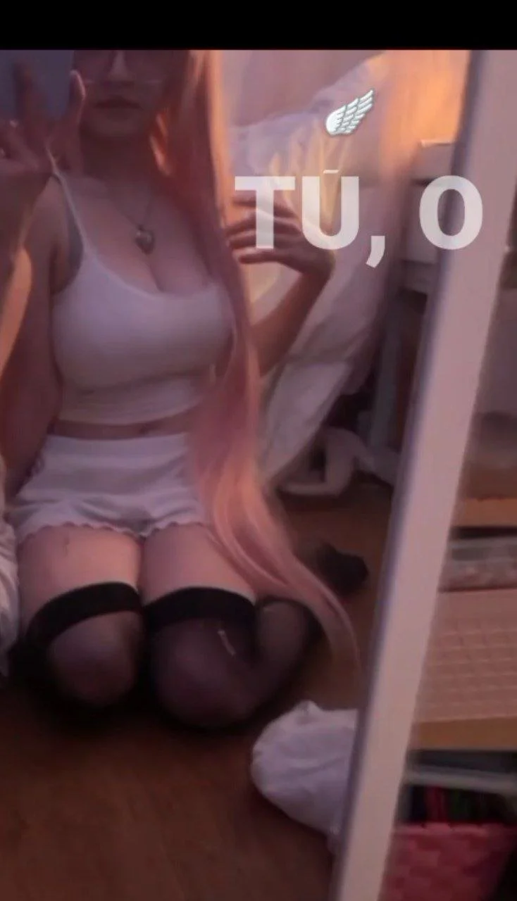 Puta güerita sexy de 18 de México fue entregada por su amigo de la universidad image 5