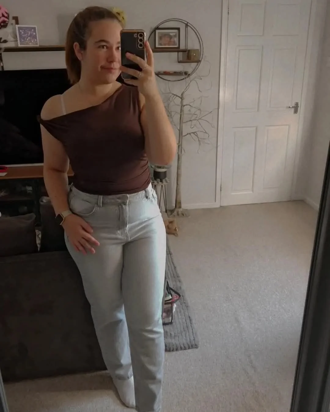 Thick hotwife image 14