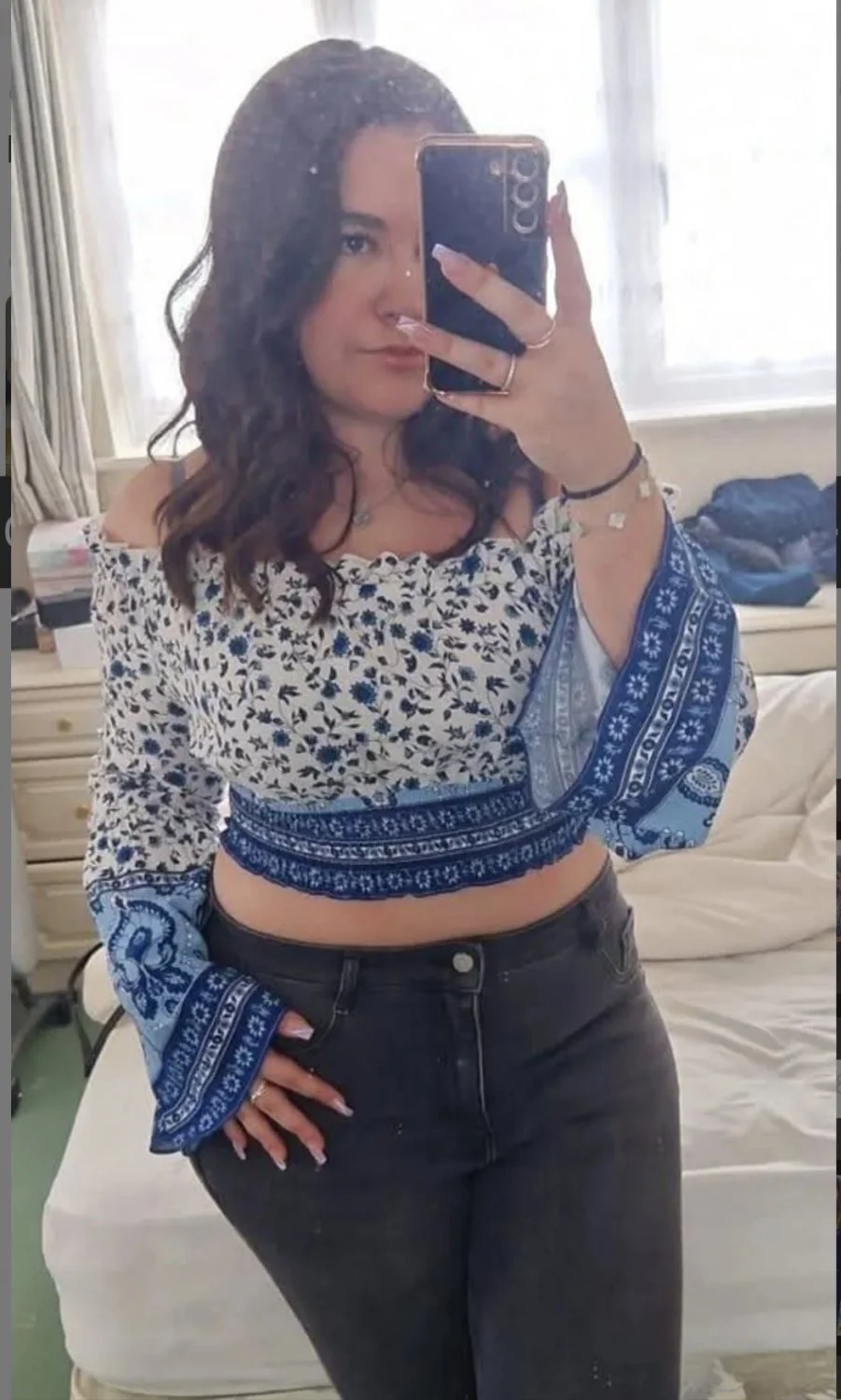 Thick hotwife image 5