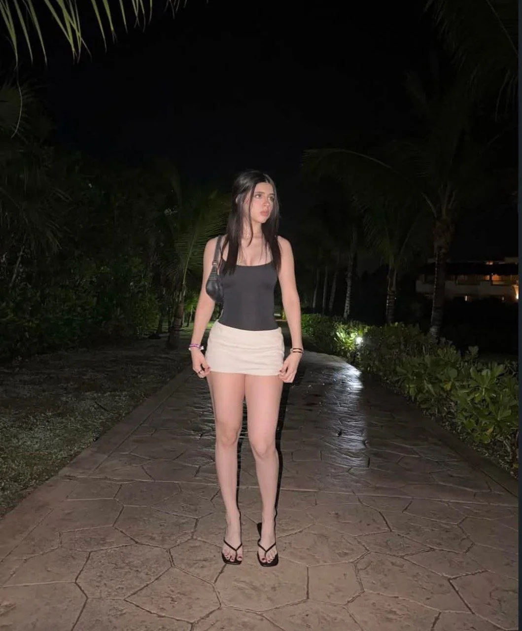 Claudia garma image 13
