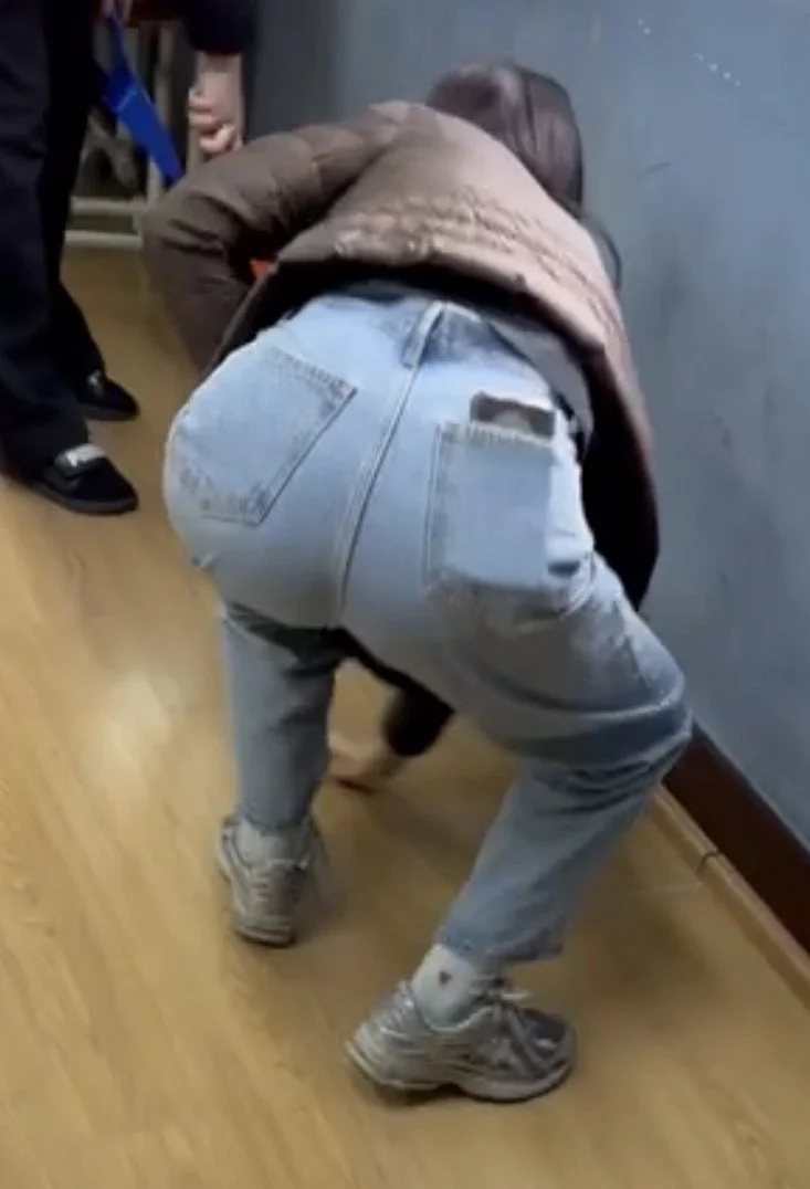 Korean teacher image 1