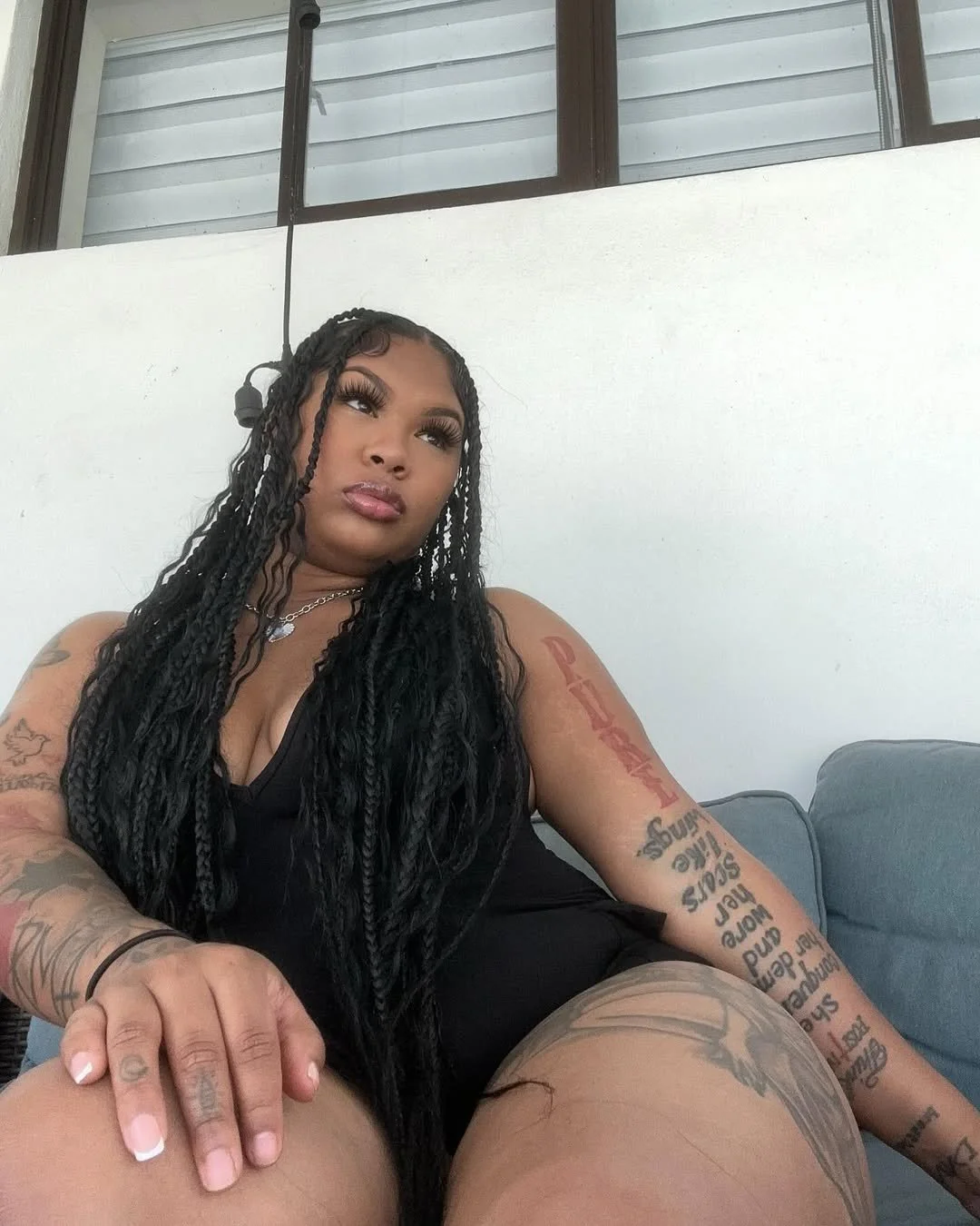 Thick blasian baddie with wet pussy image 4