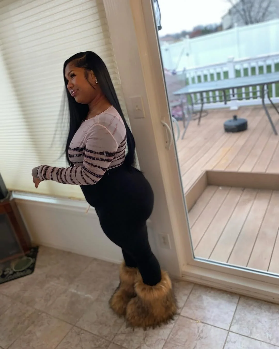 Thick blasian baddie with wet pussy image 9