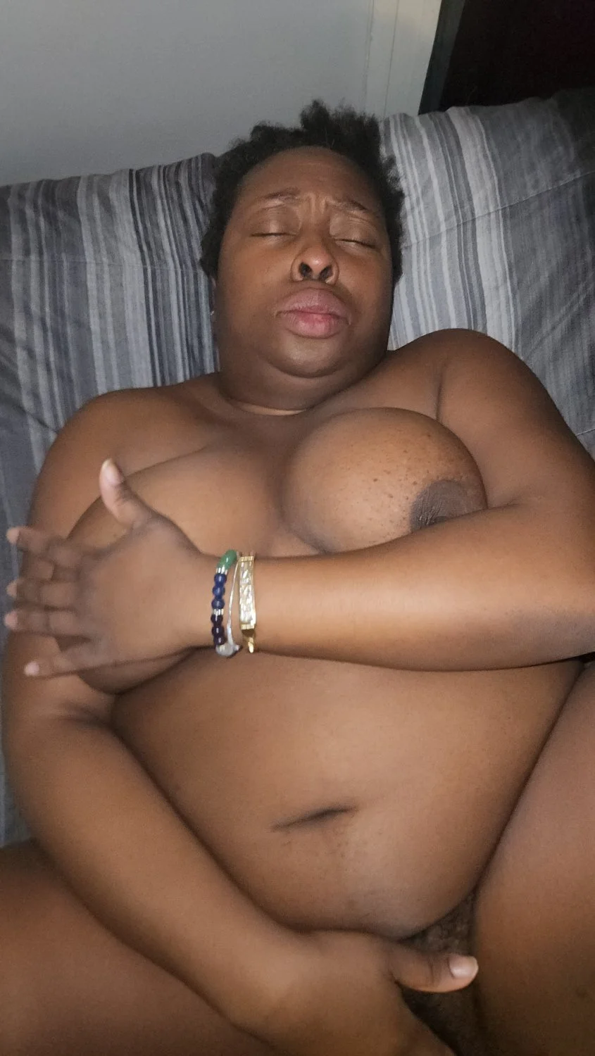 Unaware church wife and her big pussy.....kik.....Phillybbc16 image 3