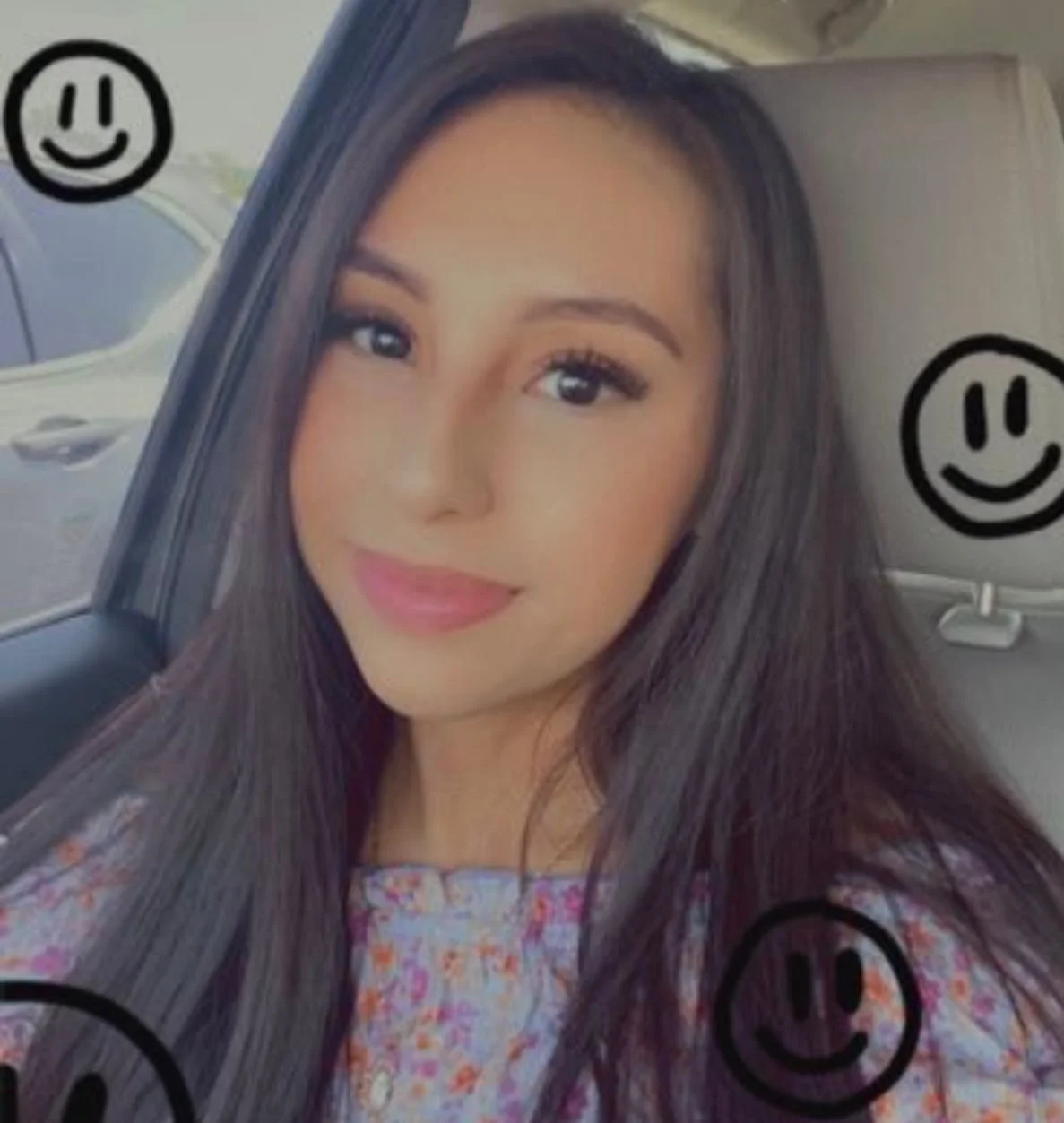 Anyone have anything on this pretty petite Chicago suburb Latina cutie? image 5