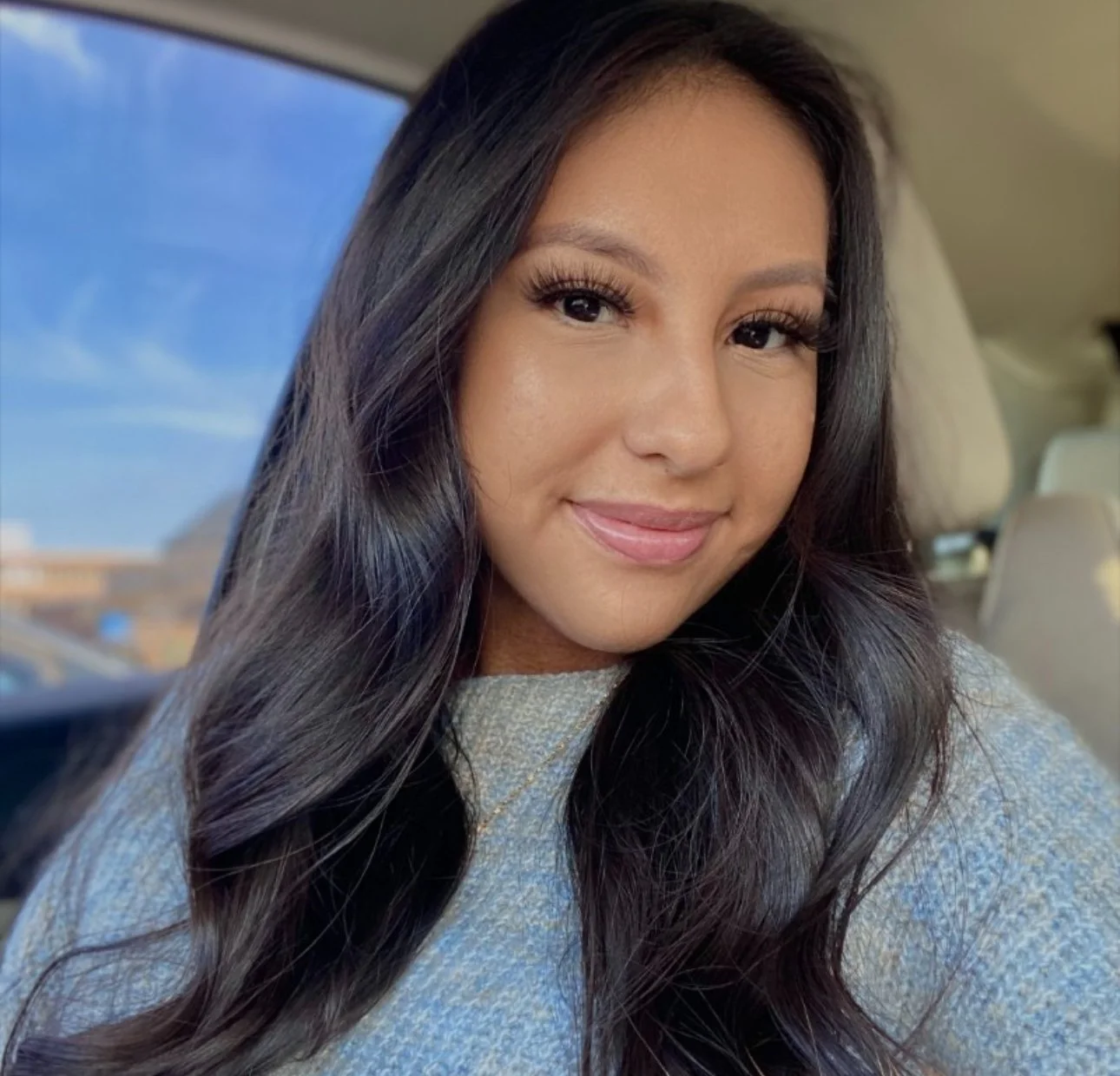 Anyone have anything on this pretty petite Chicago suburb Latina cutie? image 7