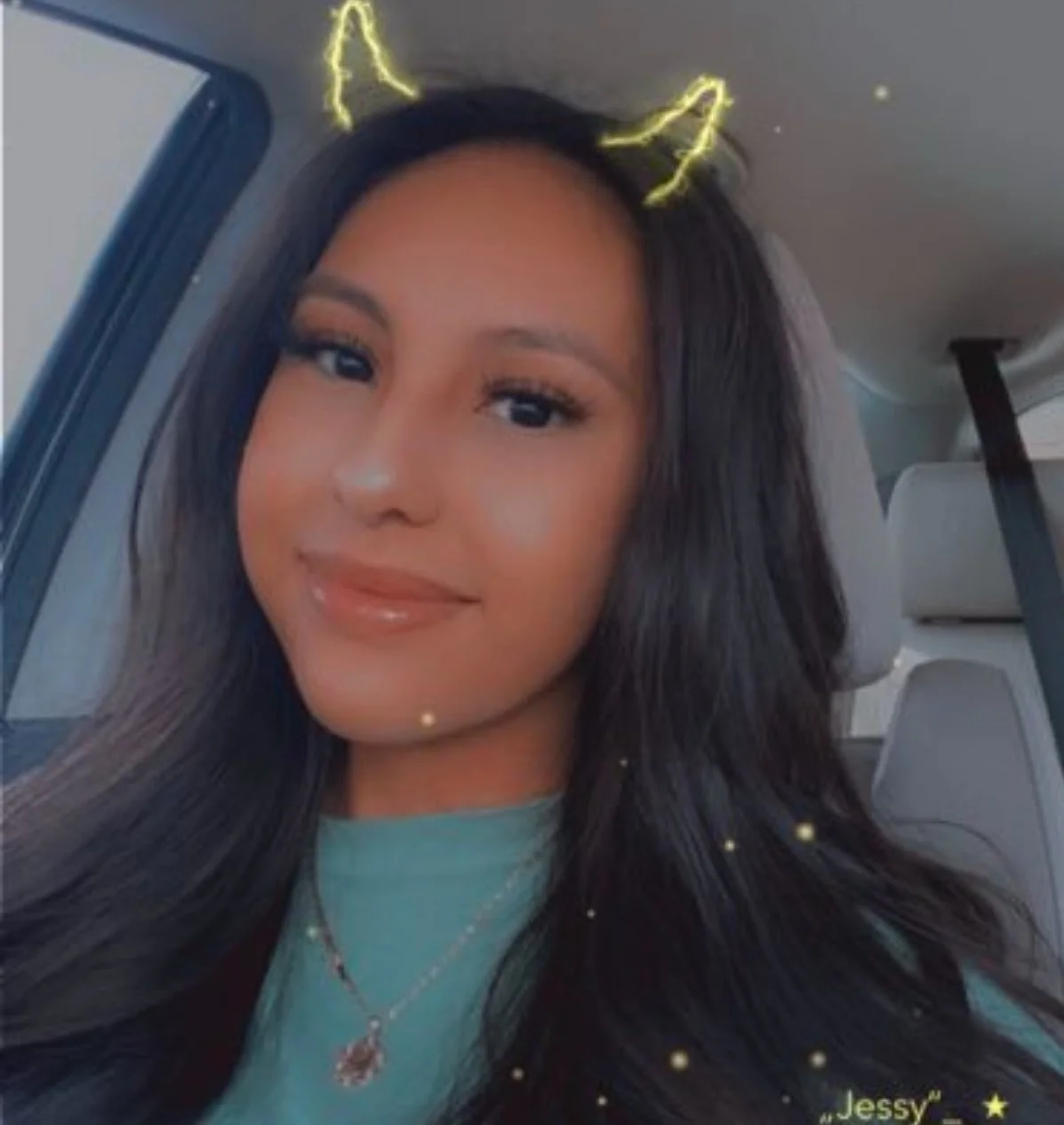 Anyone have anything on this pretty petite Chicago suburb Latina cutie? image 8