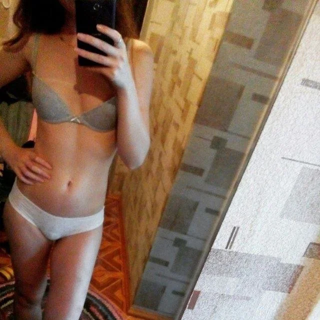 Alina from Ukraina image 2