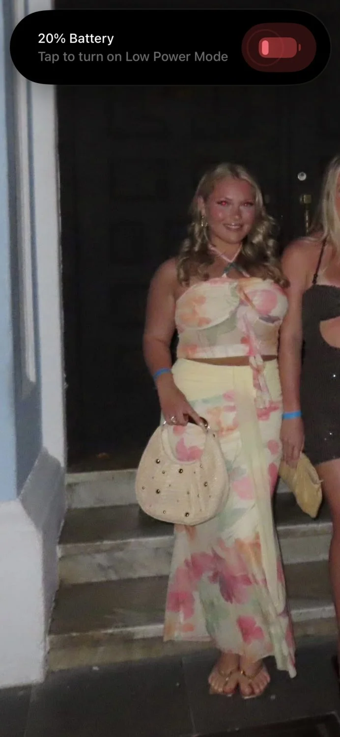 Chubby sexy girl Philly image 27