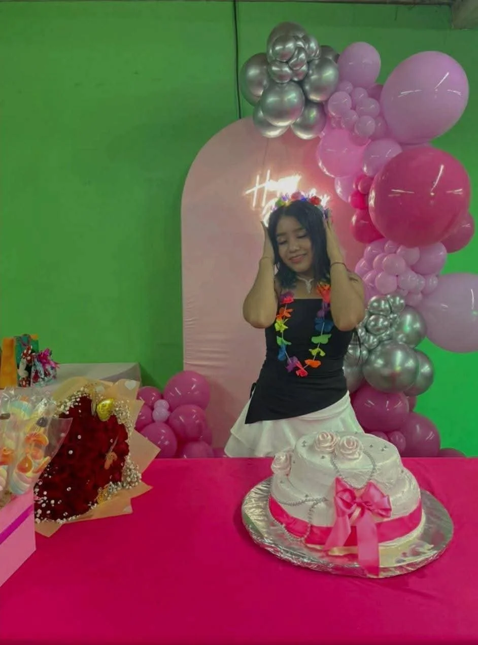 Que les parece la pequeña puta de stefany image 2