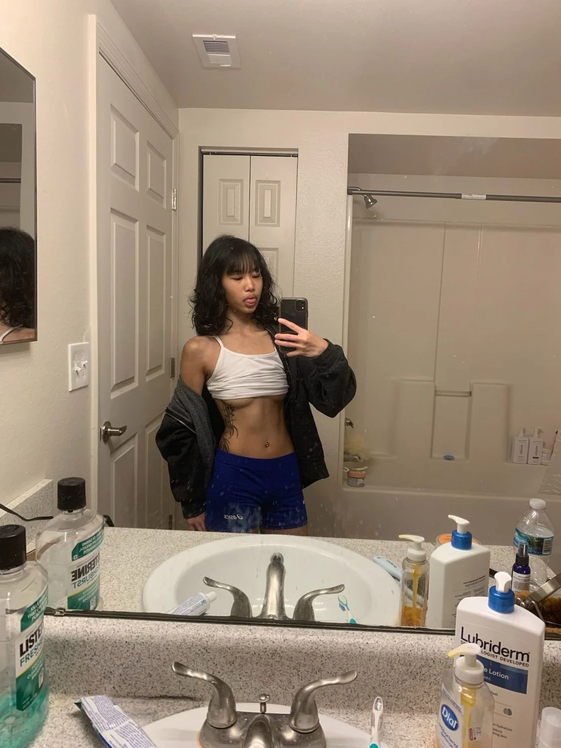 ABG 18 YEAR OLD SQUIRT image 2