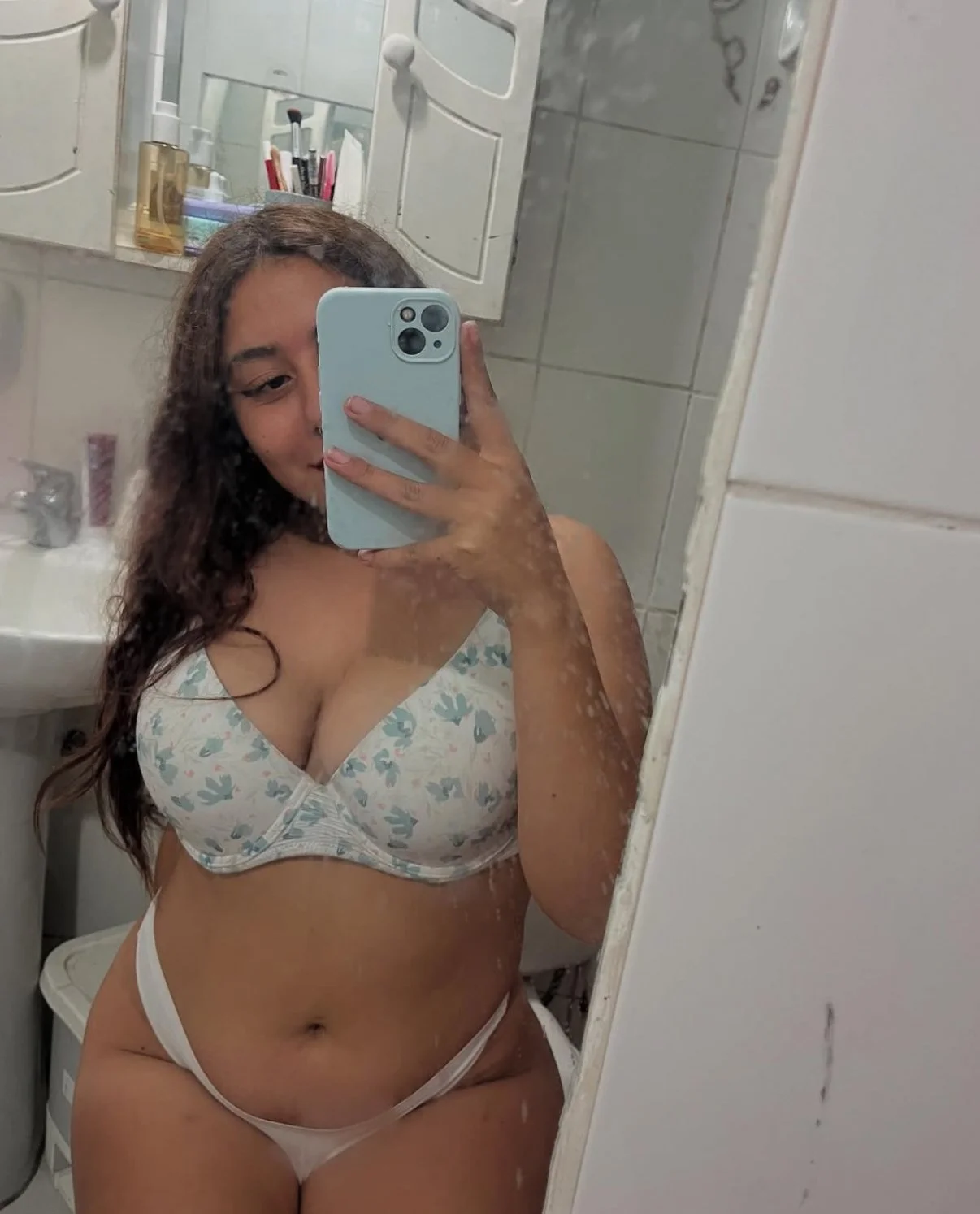 Latina image 6