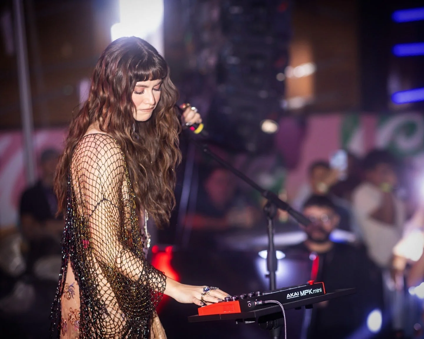 Sofia Reyes cantora...famosa gostosa , delicinha maravilhosa image 2