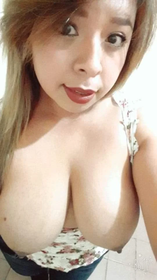 Madura milf con riquísimas tetas image 7