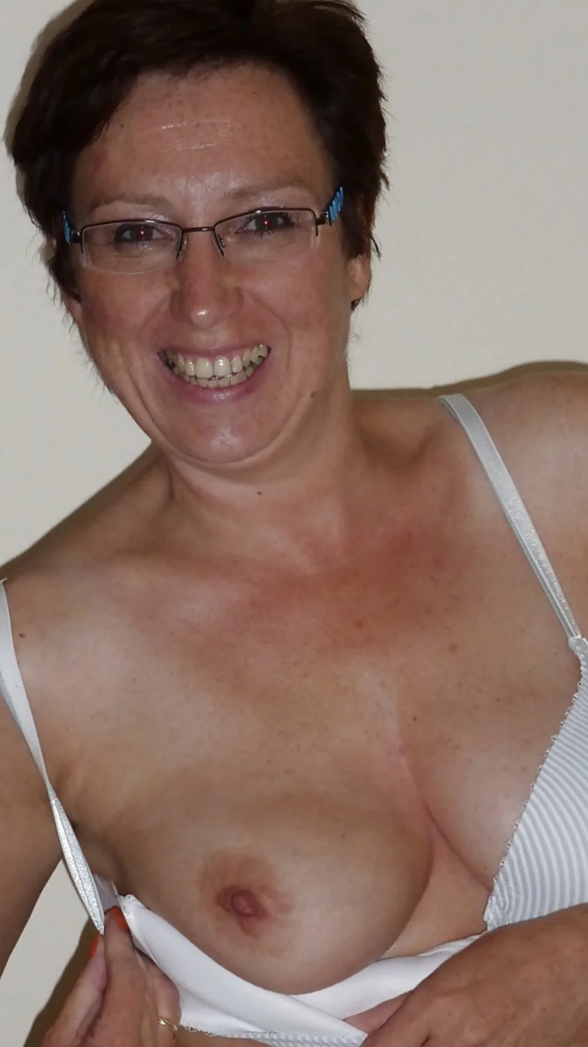 Retired school nurse still has an amazing body. Nerdy GILF has great tits and a stacked ass. 🔥🔥🤤 image 5