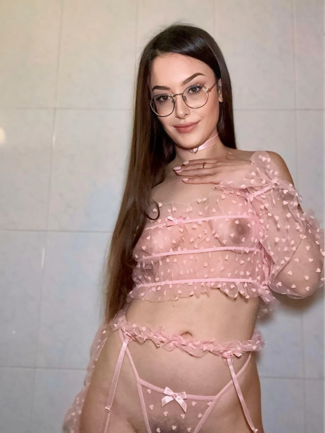 Cum Desperate Slut Alyss image 1