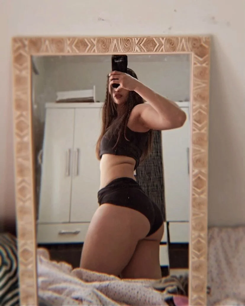 Beautiful girl latina image 5