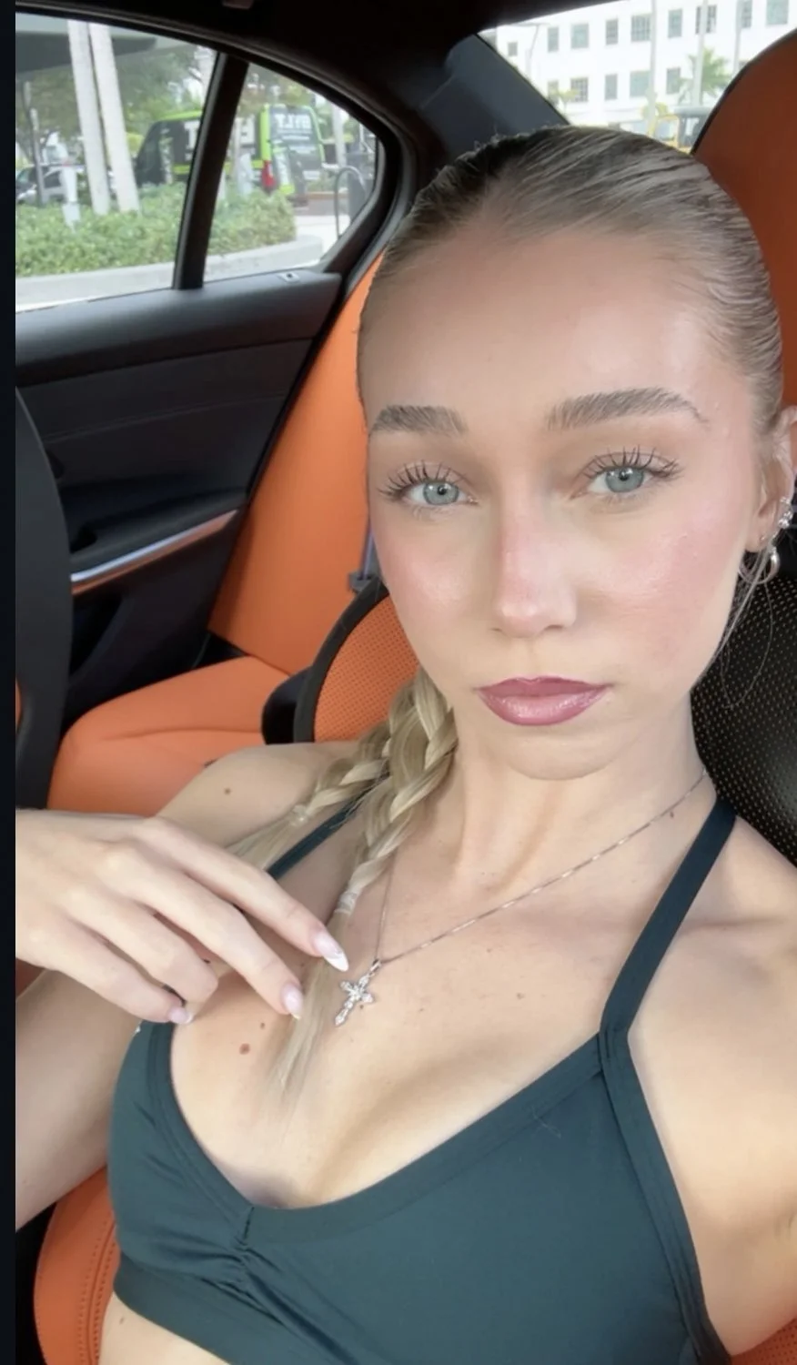OMFG Hottest Gym slut BIGGEST PUSSY EVER 🤯 image 7
