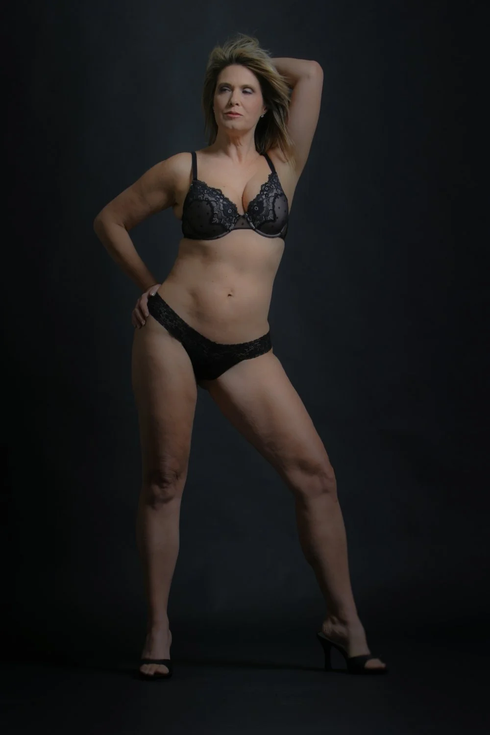 Boudoir MILF image 4