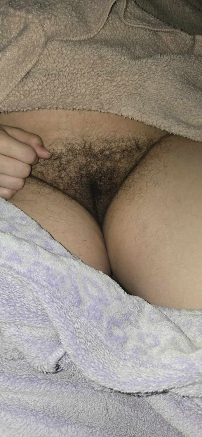 Rica puta infiel esposa de un seguidor image 4