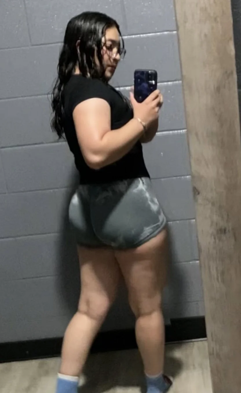 Val | Sluts from my gym image 11