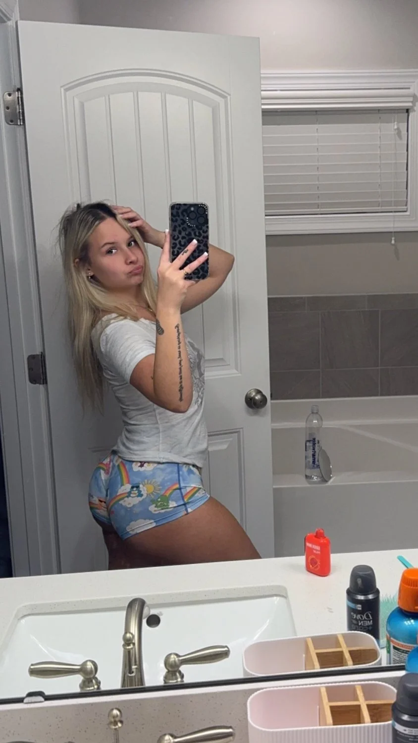 pretty blonde with a fat ass image 24