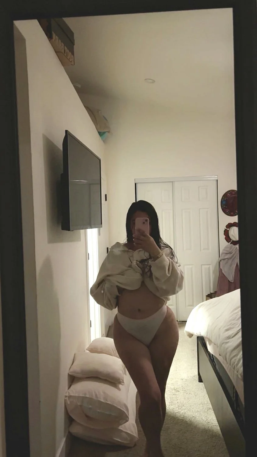 Latina baddie image 14