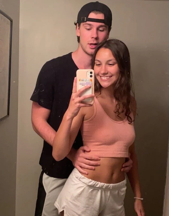 BF Leaked GF Nudes image 1