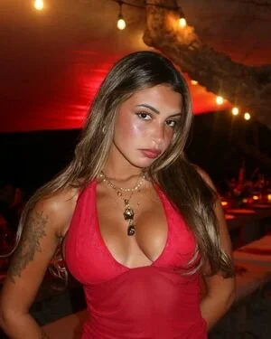 gabriela-moura_ image 13