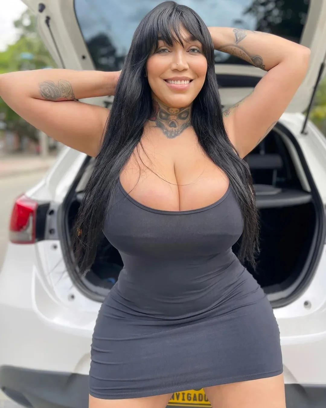 Colombiana tetona levanta pija con esas hermosas tetas image 6