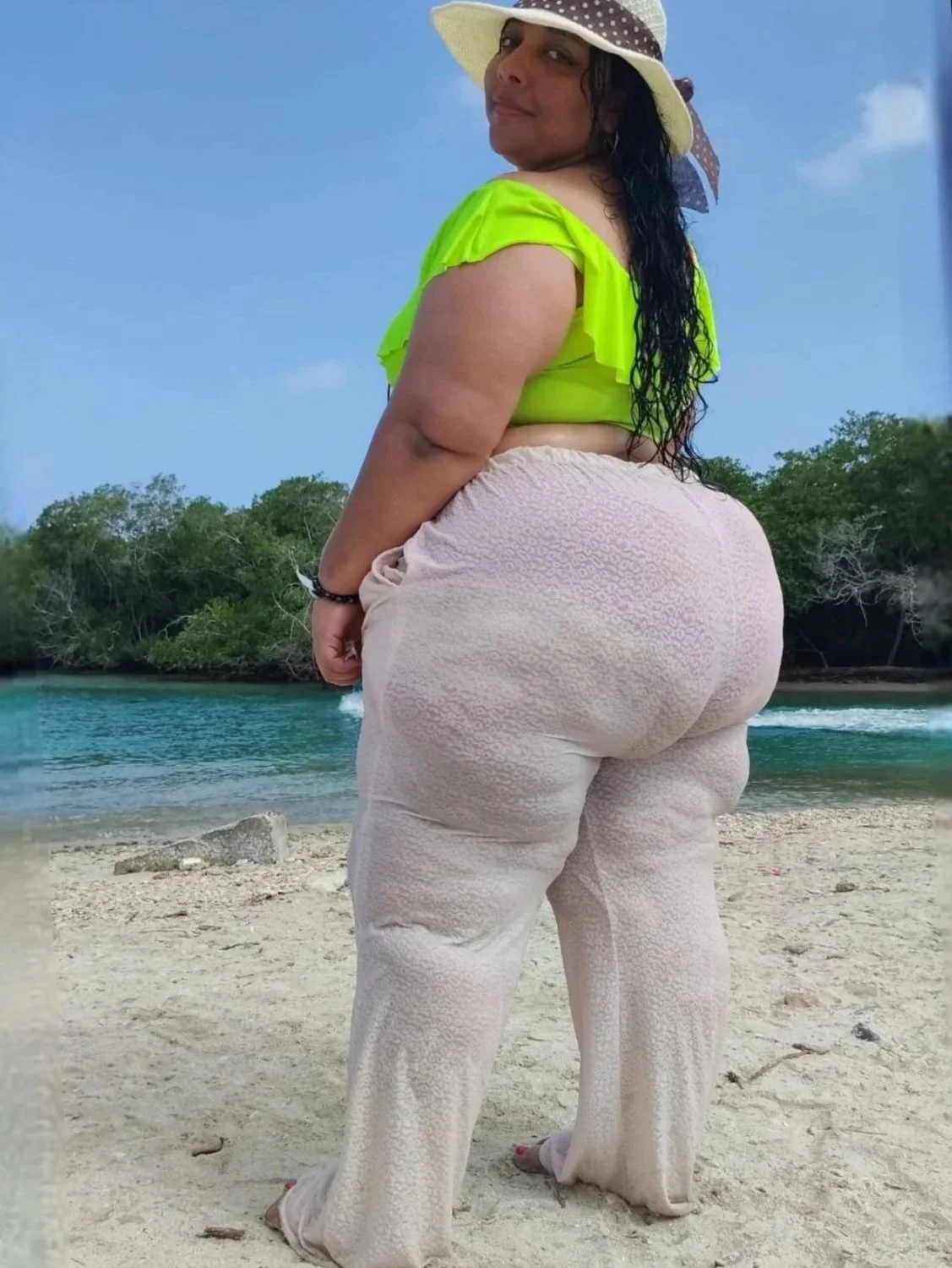 Colombian BigA$$ image 2