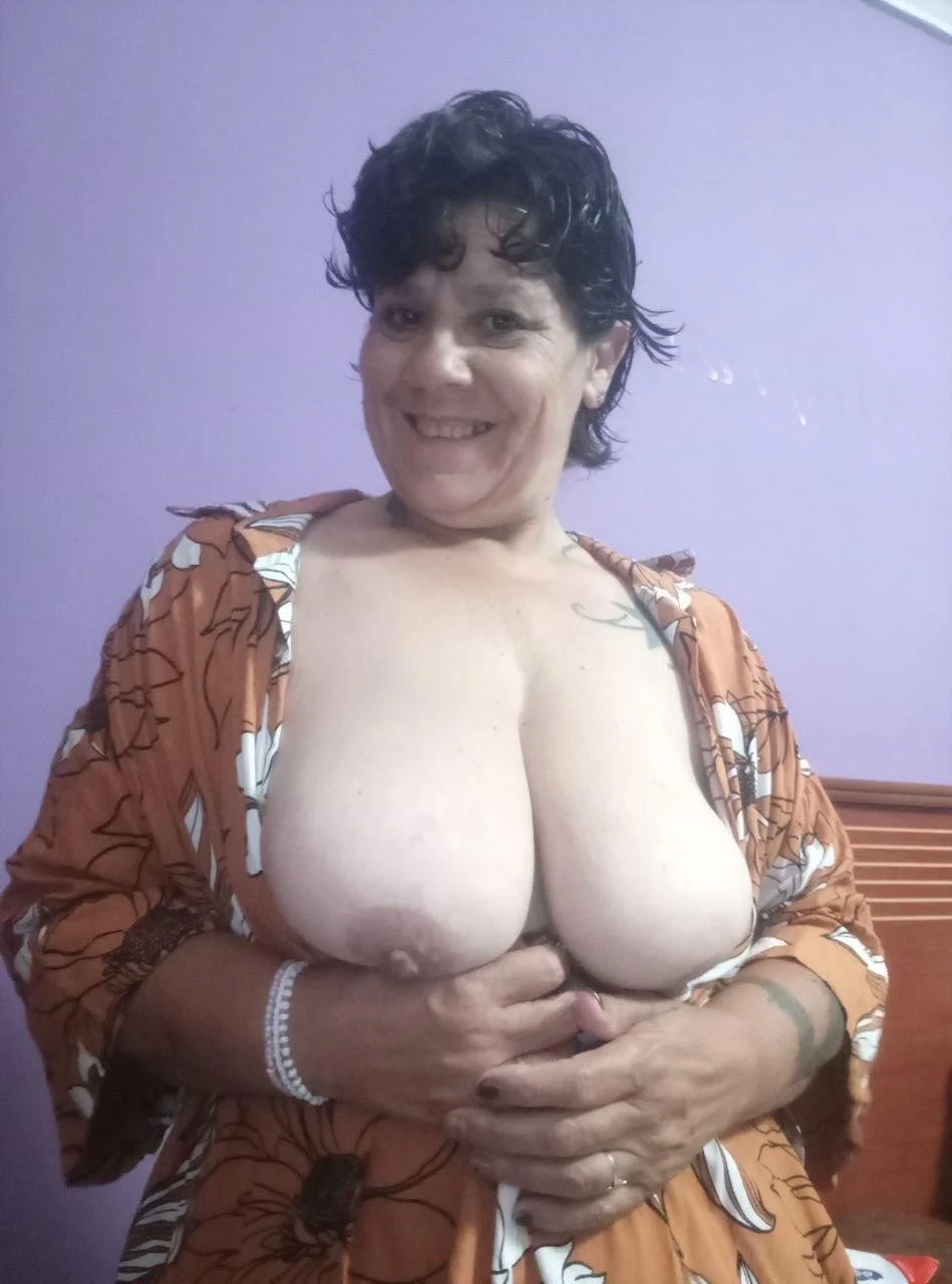 Mature Flabby Belly image 3