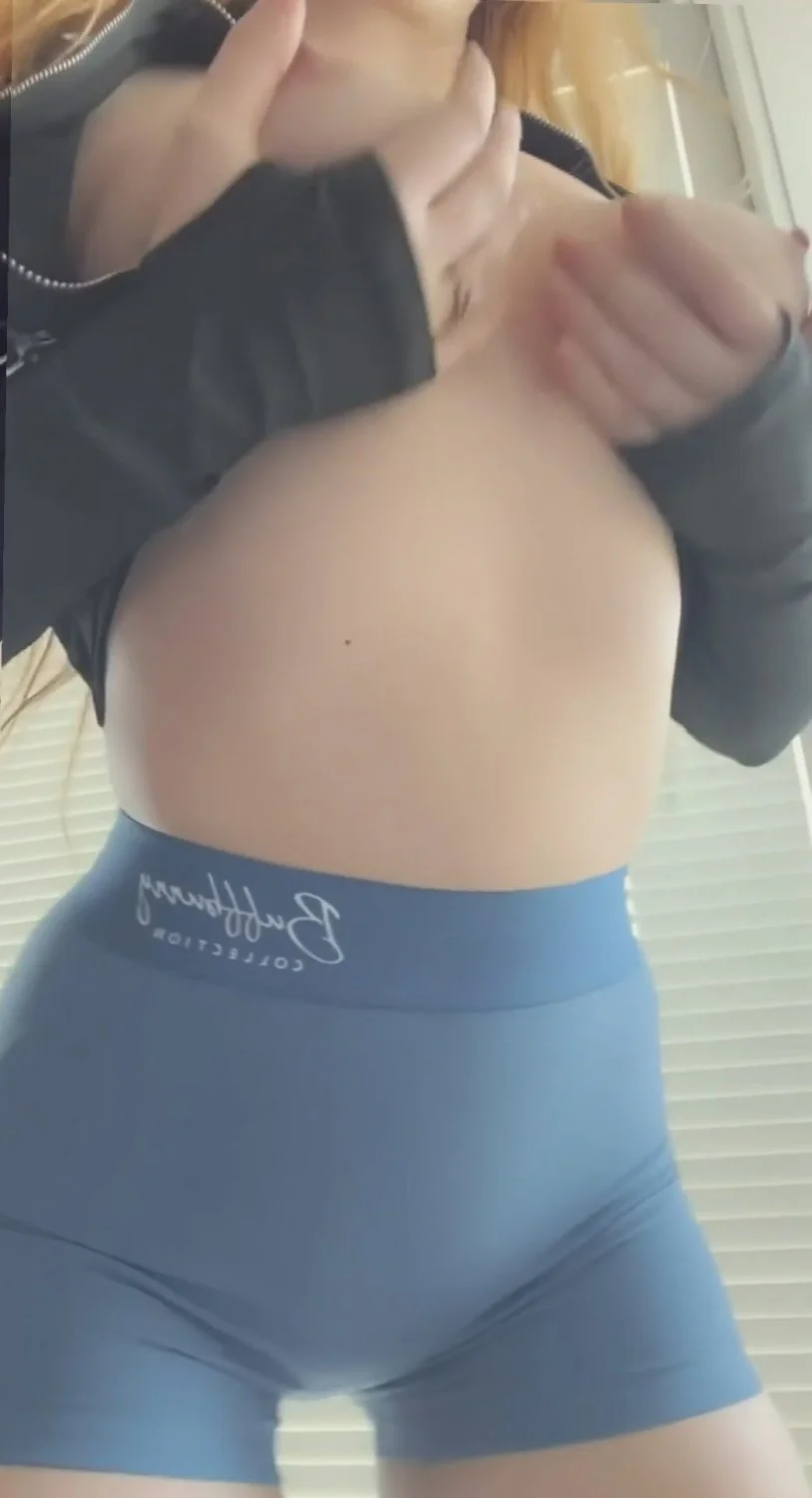 🔞 tight small tits fucking nude wet pussy 💦🍑 Check my OF image 4