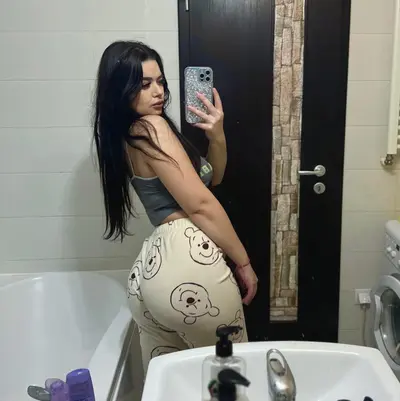 Big fat ass from brother wife, Idiot send me cover image